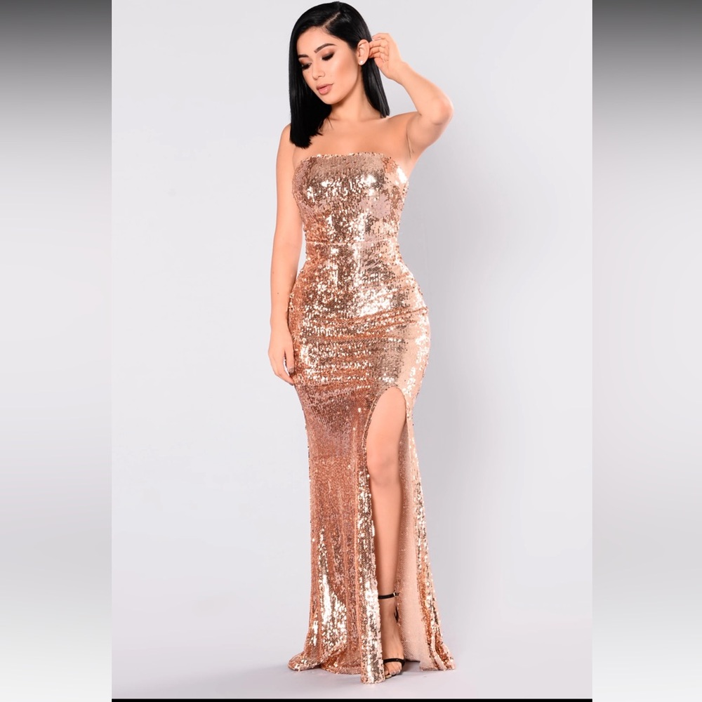 Fashion Nova - Make A Scene Sequin Dress - Rose Gold
Never worn